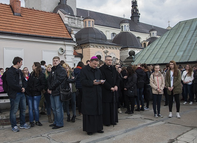 Pielgrzymka maturzystów cz. 2