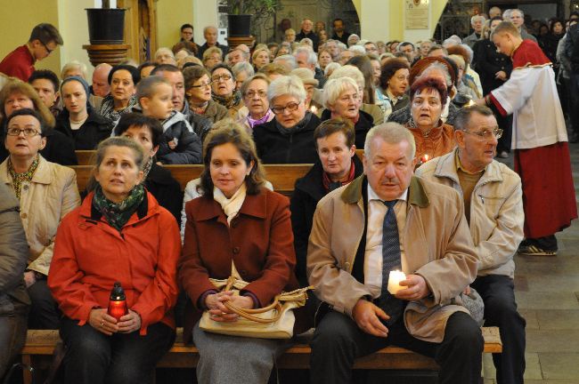 Płocka Droga Krzyżowa - cz. 1