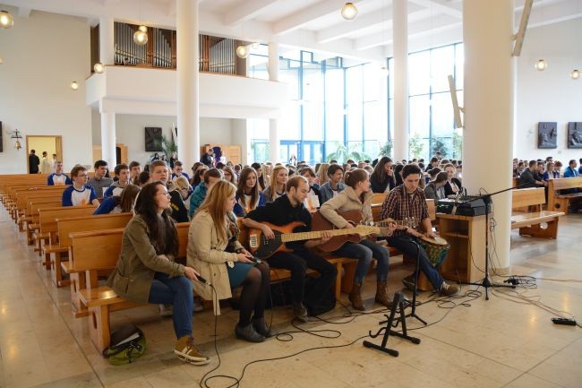 Spotkanie liderów z biskupem