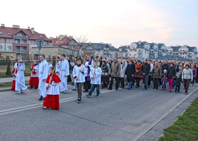 Droga Krzyżowa ulicami przasnyskiej parafii Chrystusa Zbawiciela