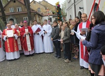 Niedziela Palmowa Młodych: procesja do katedry - cz. 1