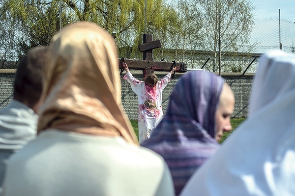 Trwa misterium. Ukrzyżowanie