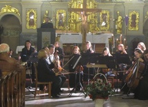 Warszawska Orkiestra Symfoniczna ”Sonata” im. Bogumiła Łepeckiego wykonała koncert oratoryjny ”Siedem ostatnich słów Chrystusa na Krzyżu"