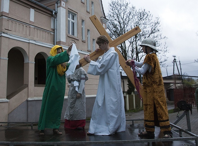 Droga Krzyżowa w Świdwinie