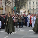 Wyszli z krzyżem na ulice