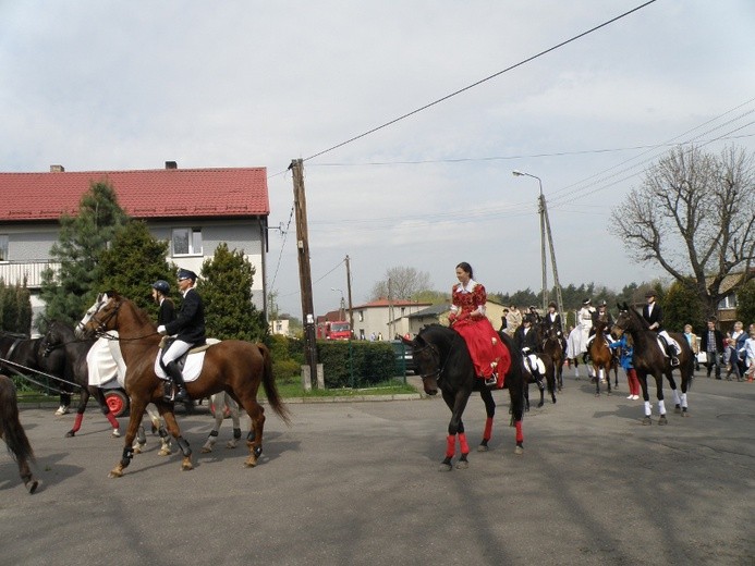 Święcenie pokarmów w Dziećkowicach