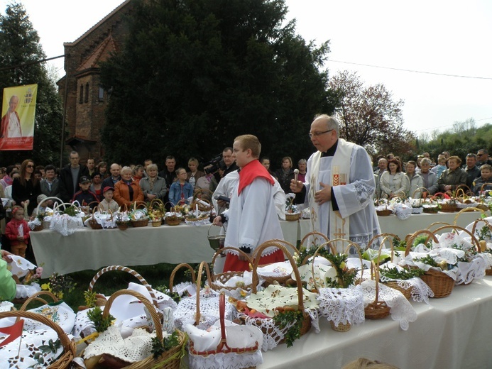 Święcenie pokarmów w Dziećkowicach