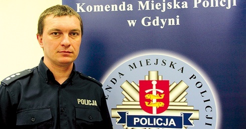  Kom. Michał Rusak jest osobiście zaangażowany w działanie programu „niebieski patrol” 