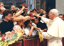 Papież podczas spotkania z pielgrzymami w 1993 roku