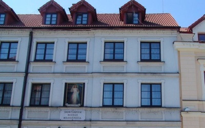 Fasada płockiego Sanktuarium Bożego Miłosierdzia