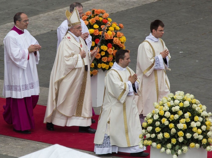 Kanonizacja dwóch papieży
