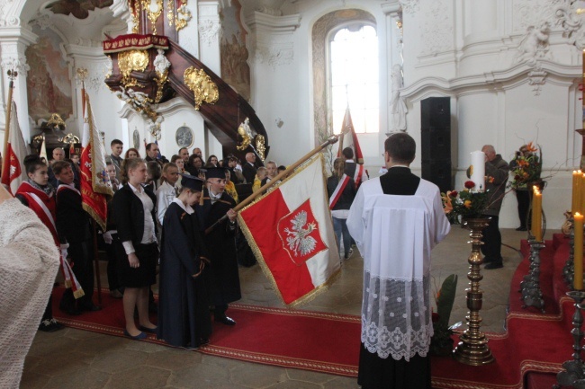 Święci w sanktuarium