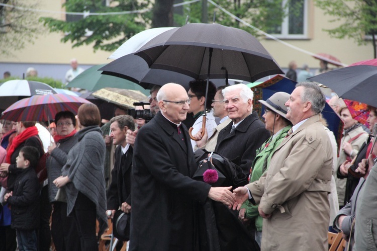 Uroczystość z okazji kanonizacji papieży w Kutnie