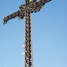 Ażurowy krzyż w Bogucinie 