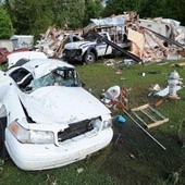 Już 31 ofiar tornad w USA