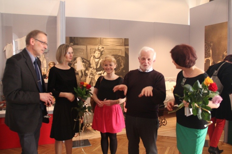 Lale, misie, koniki... wystawa w Muzeum Śląskim