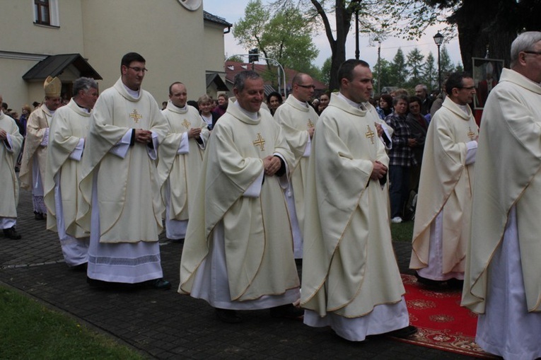 Pielgrzymia Msza św. w Hałcnowie