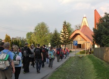 W kościele parafialnym w Witkowicach rozpoczęły drugi dzień pielgrzymki dwie grupy patników