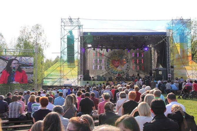 Koncert "Bądź jak Jezus" 2014 cz. 1