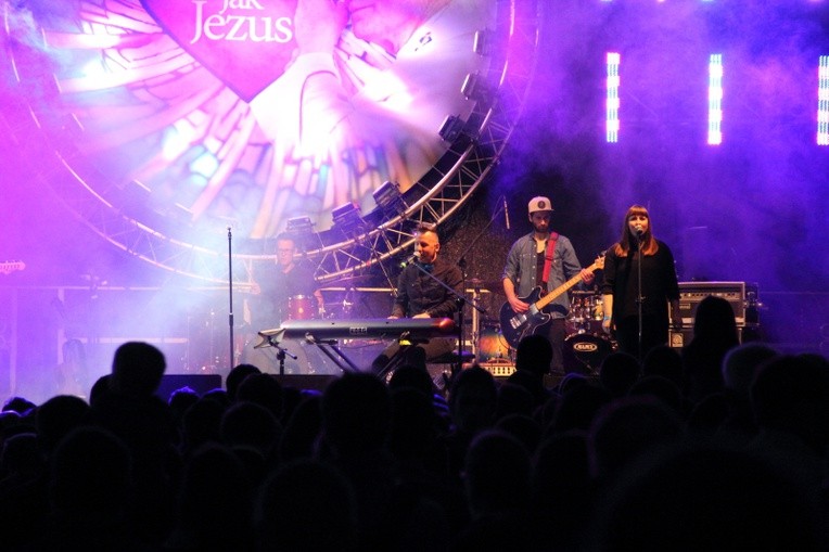 Koncert "Bądź jak Jezus" 2014 cz. 2