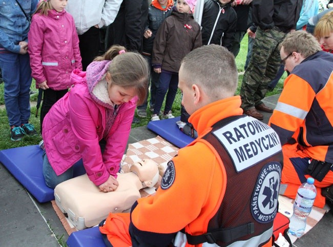 Trzeciomajowy piknik na Błoniach