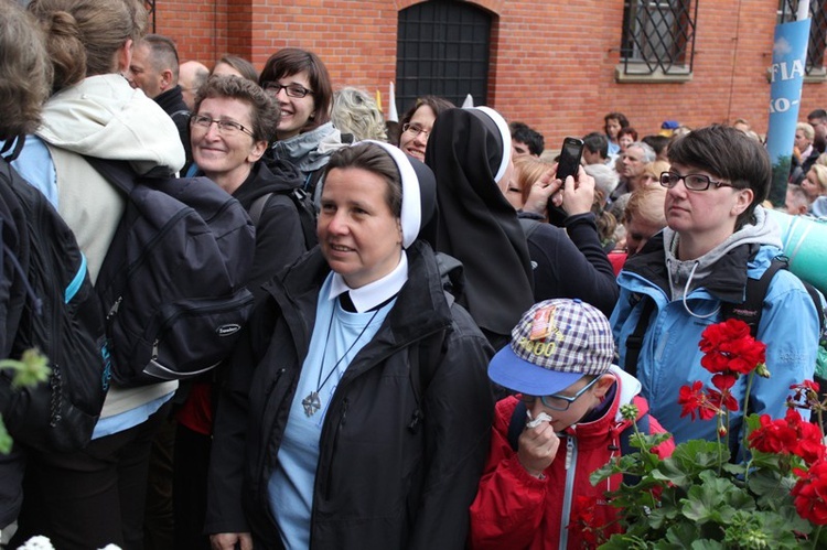 Przywitani przez biskupa Jana Zająca