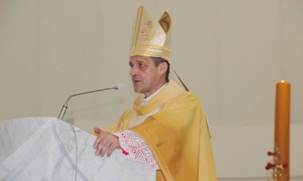 Bp Roman Pindel zawierzył diecezję bielsko-żywiecką na początku swojej biskupiej posługi