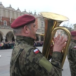 Pokaz tańców polskich na Rynku Głównym