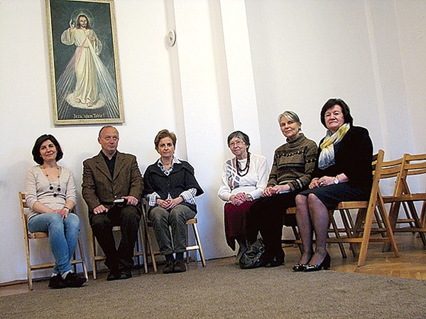  Grupa „Wierni Małżeństwu” spotyka się w każdy wtorek w parafii na Mokotowie
