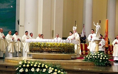 Msza św. w intencji ojczyzny w archikatedrze Chrystusa Króla w Katowicach
