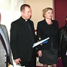  W imieniu bp. Stefana Regmunta nagrodę odebrał ks. Wojciech Jurek