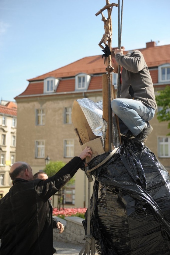 Pomnik św. Jana Pawła II w Świdnicy