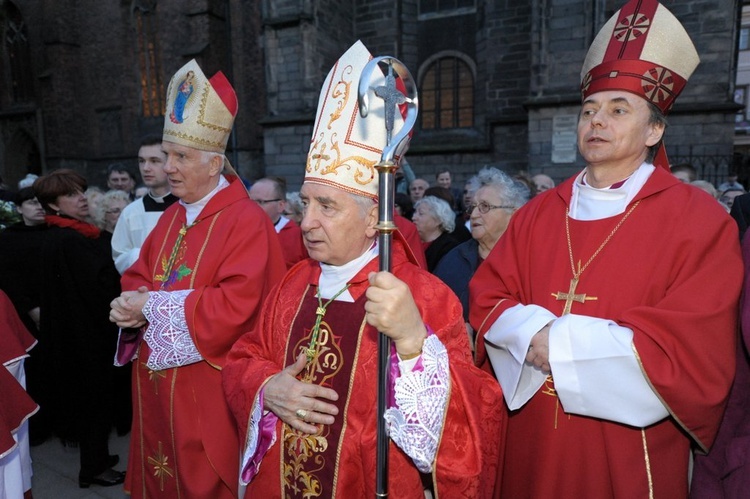 8 maja - pomnik odsłonięty