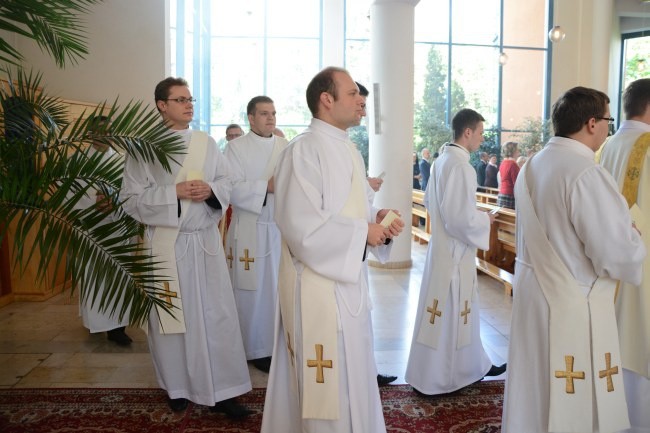 Święcenia diakonatu