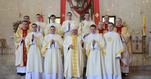 Posługa słowa, ołtarza i miłości