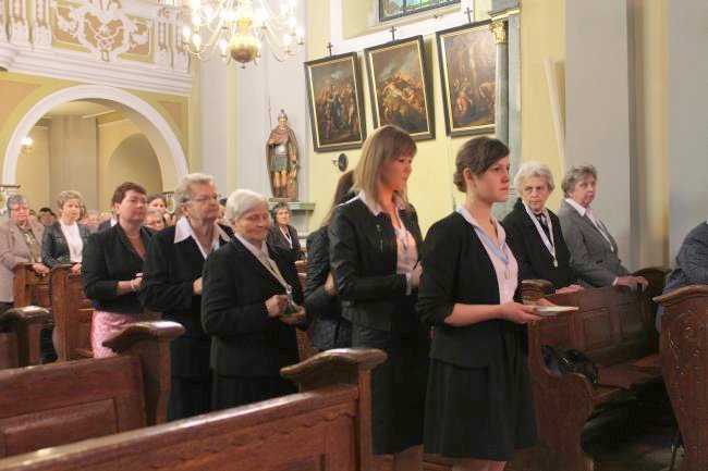 Stulecie marianek w Zbrosławicach