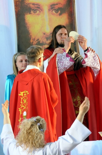 "Tajemnice Eucharystii" w Świebodzicach