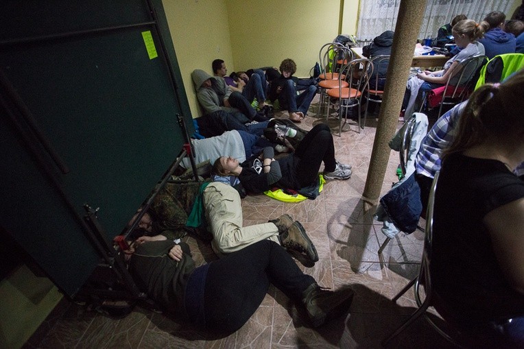 Nocne pielgrzymowanie - cz. 2