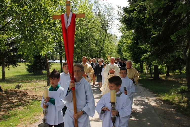 Elewacja relikwi bł. o. Stanisława Papczyńskiego w Puszczy Mariańskiej