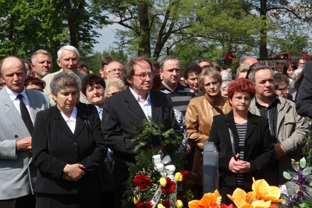 Ostatnie pożegnanie śp. ks. kan. Karola Tomali