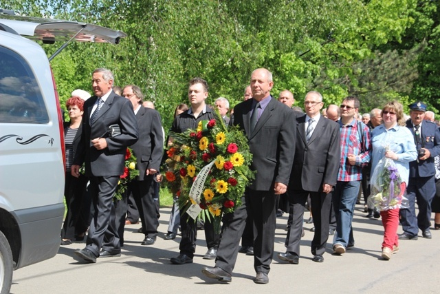 Ostatnie pożegnanie śp. ks. kan. Karola Tomali