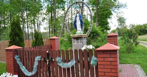Figury i kapliczki Matki Bożej najpiękniejsze są w maju
