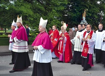 Abp Kowalczyk jest kolejnym prymasem, który po kardynałach Hlondzie, Wyszyńskim i Glempie pielgrzymował do Szczepanowa