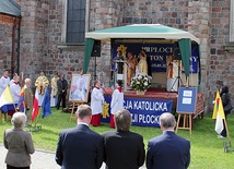 Od rana do późnych godzin popołudniowych płocczanie czytali księgi Starego i Nowego Testamentu