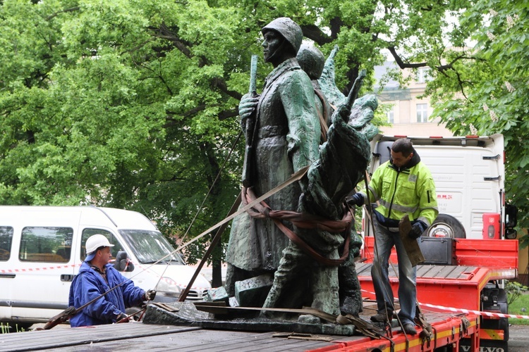 Likwidacja pomnika żołnierzy Armii Radzieckiej