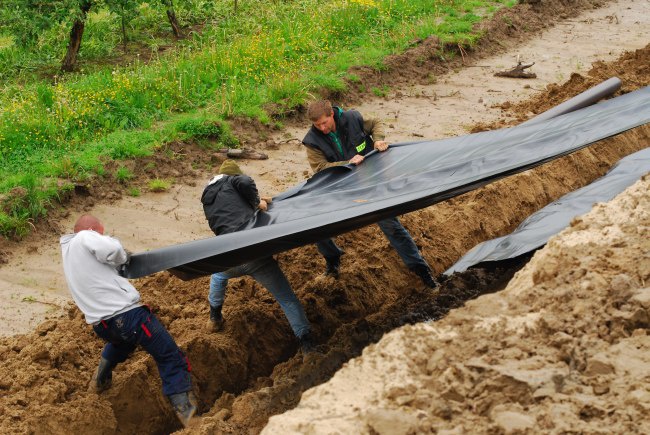 Remont wału na Wiśle