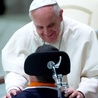 Papież i synowie uzdrowionego