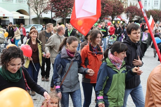 Cieszyn - Rodzinny Polonez przed Marszem dla Życia i Rodziny