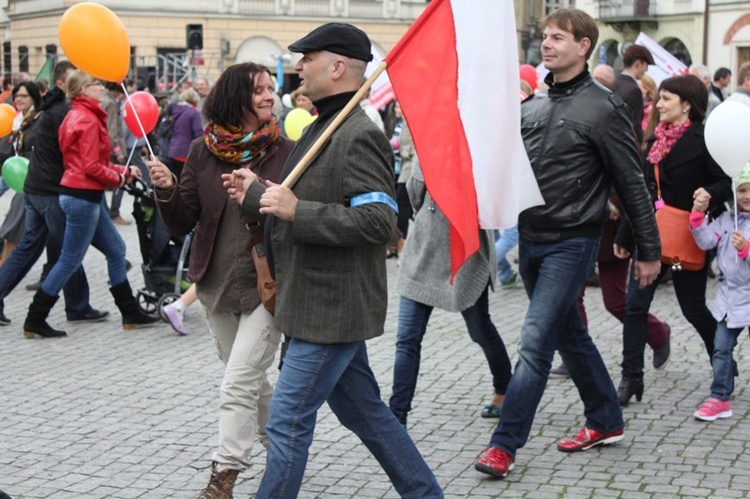 Cieszyn - Rodzinny Polonez przed Marszem dla Życia i Rodziny