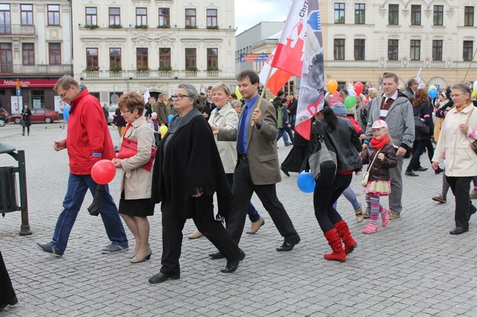 Cieszyn - Rodzinny Polonez przed Marszem dla Życia i Rodziny